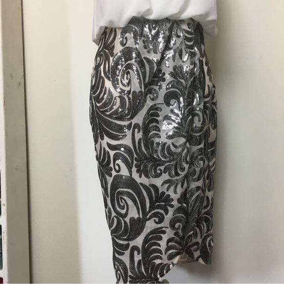 TFNC Midi Dress With Sequin Leaf Wrap US 8 - Picture 8 of 9